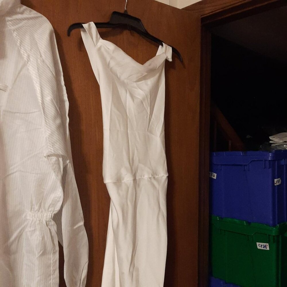 Halfisland WMN Satin V Neck Sleeve Backless Maxi Dress Twist Cut Out White Sz L